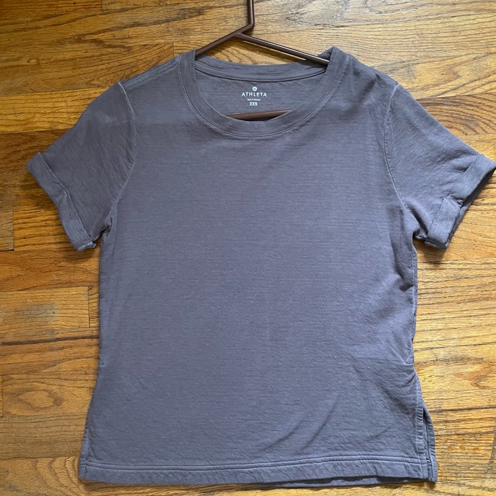 Women’s short sleeve gray-purple-ish top | size: xx small (extra, extra small)